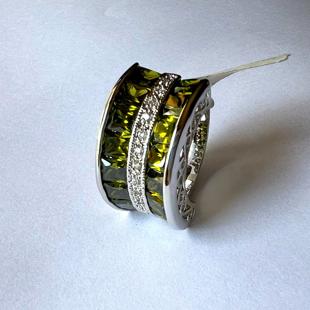 NWT Park Lane Class Act Green Olive Ring Size 6 Fashion Jewelry